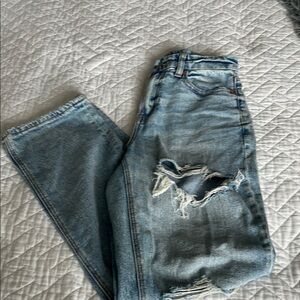 American Eagle Outfitters curvy 90s straight distressed Light Blue Denim Jeans